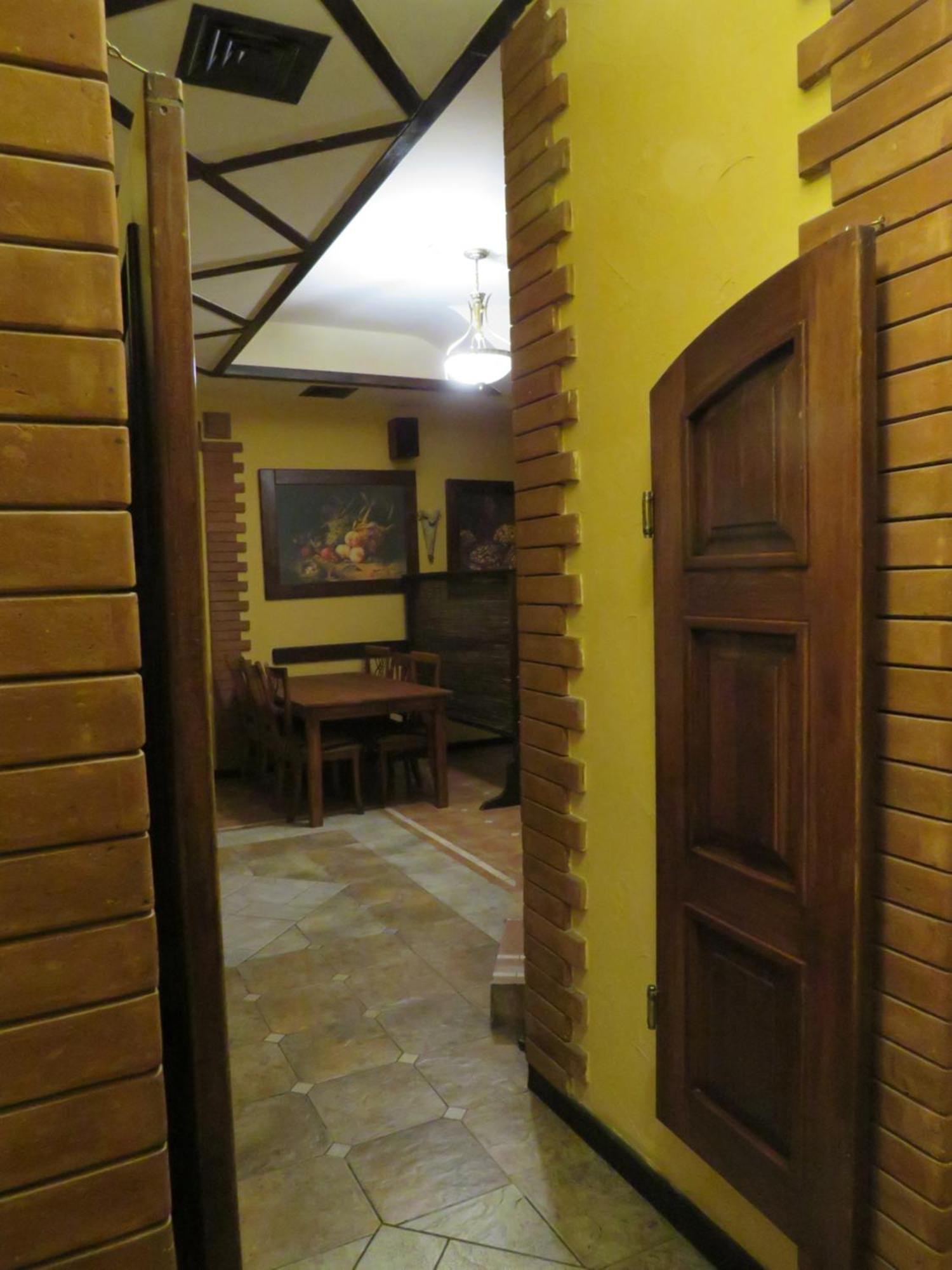 Hostel Jan In The Very Center Γιερεβάν Εξωτερικό φωτογραφία